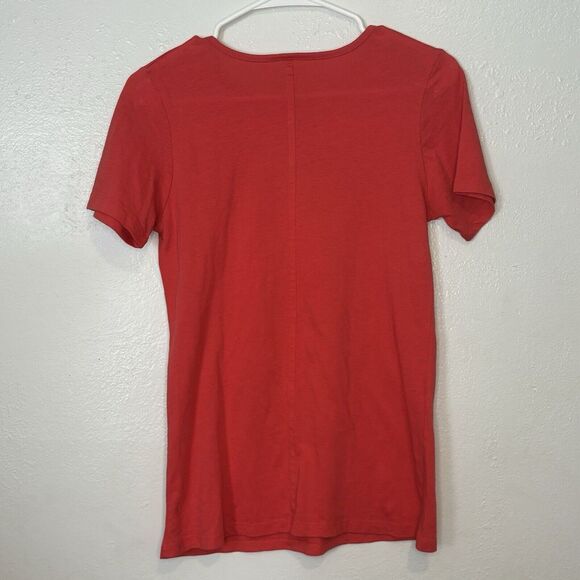 Yellowstone Dutton Ranch Short Sleeve Tee Red Tshirt Womens Small Fitted Western - Picture 2 of 5